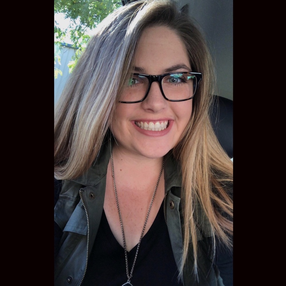 Meet your Posher, Makenzie